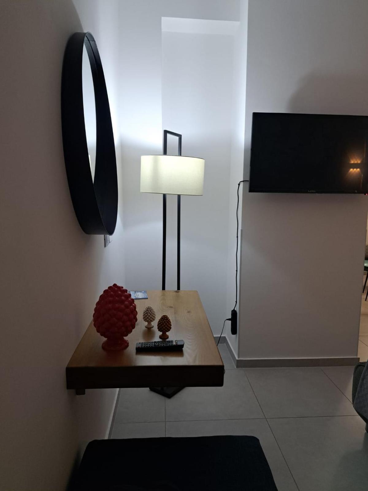 Sikelia Superior Rooms Мілаццо Екстер'єр фото