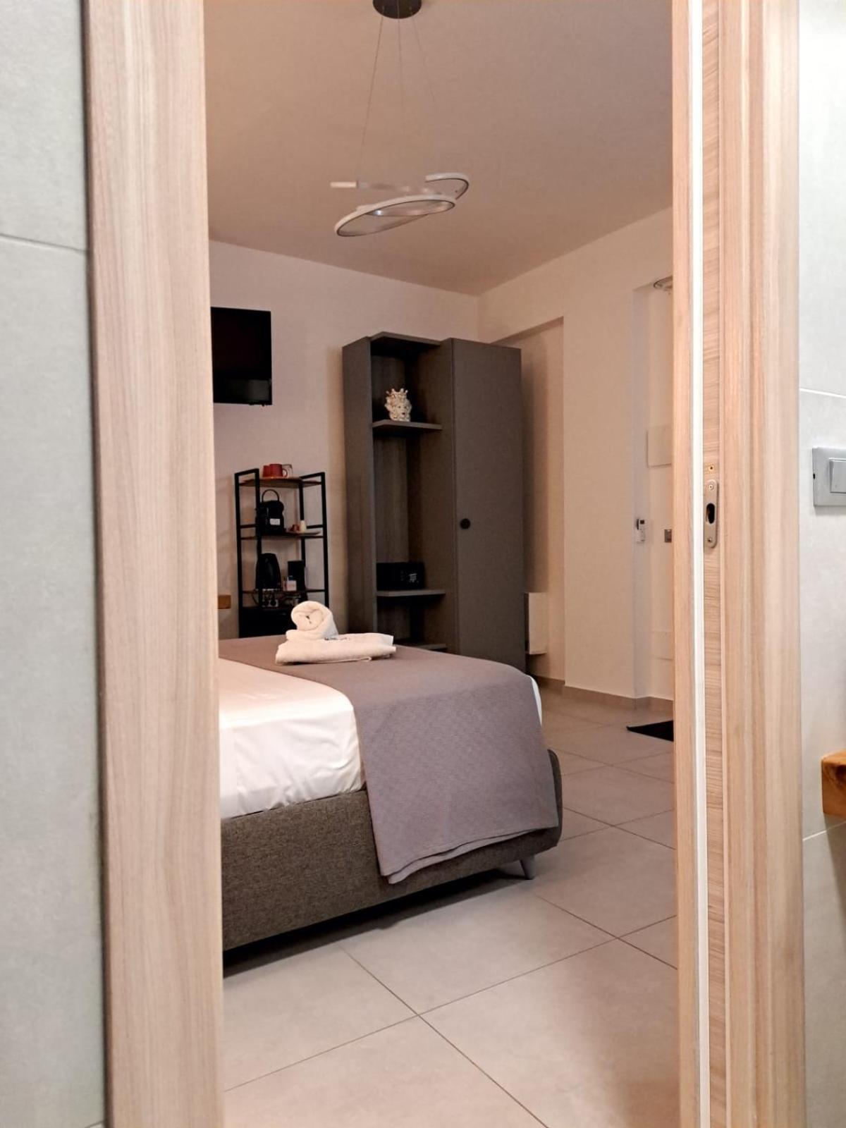 Sikelia Superior Rooms Мілаццо Екстер'єр фото