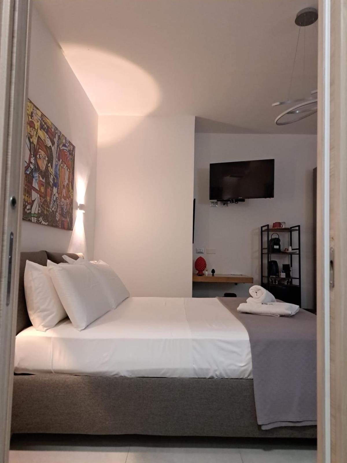 Sikelia Superior Rooms Мілаццо Екстер'єр фото