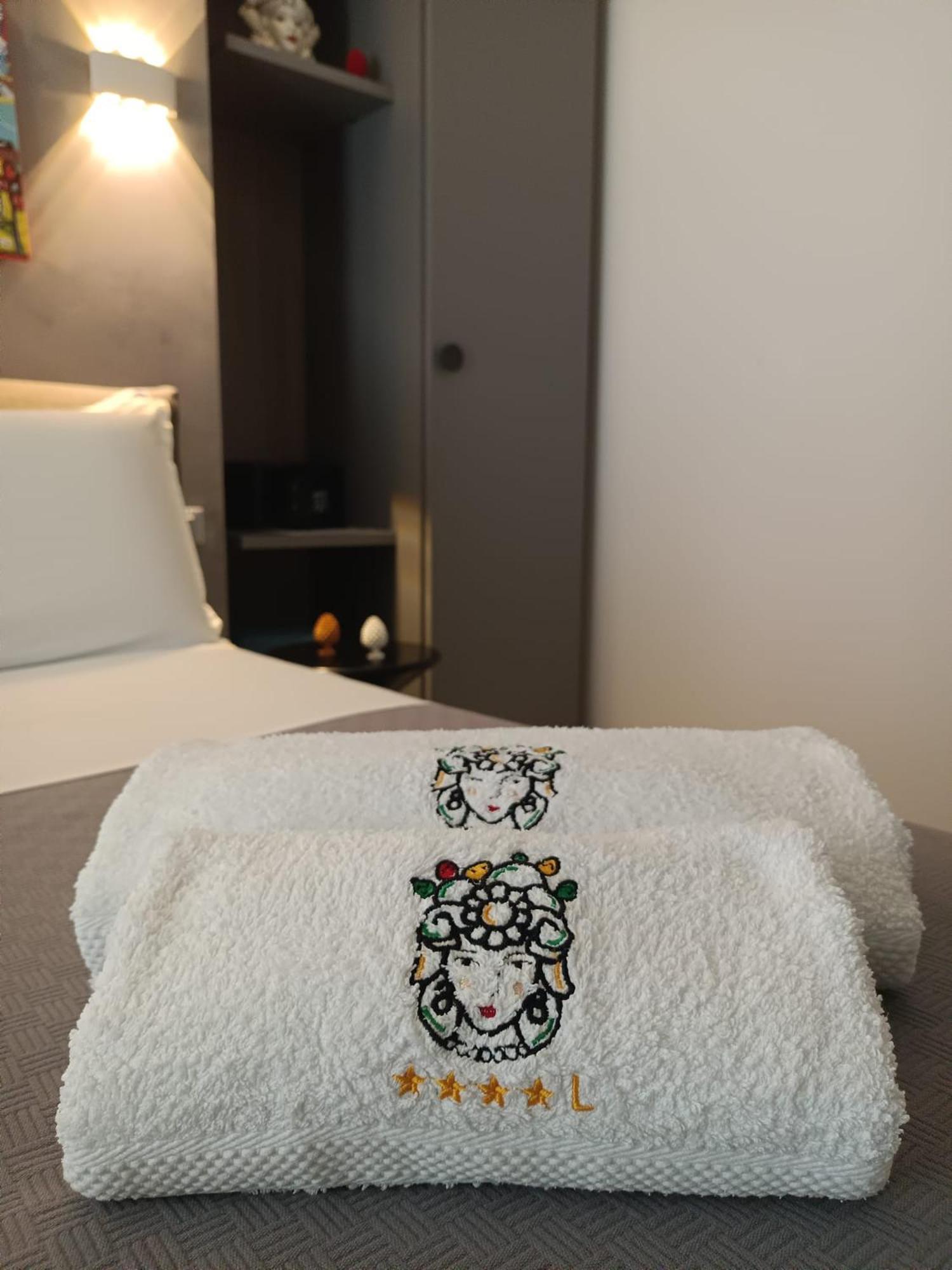 Sikelia Superior Rooms Мілаццо Екстер'єр фото
